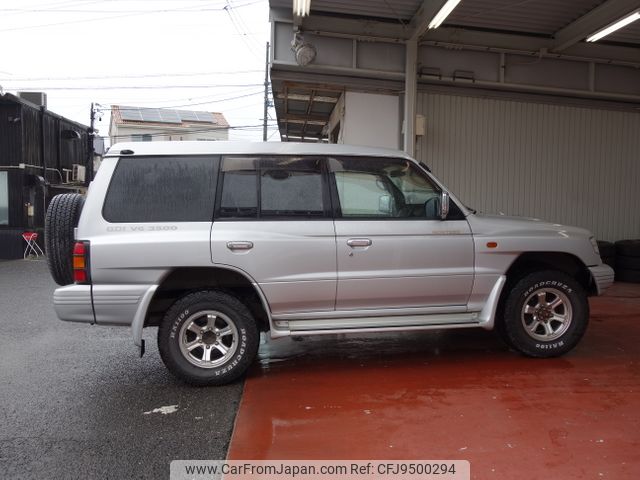 1998 Mitsubishi Pajero E-V45W 4WD - Car Price $3,276