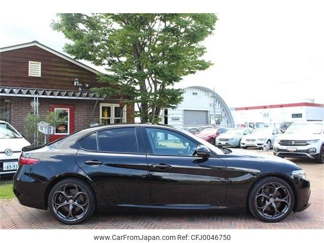 alfa-romeo giulia 2018 -ALFA ROMEO--Alfa Romeo Giulia ABA-95220--ZAREAELN0K7597027---ALFA ROMEO--Alfa Romeo Giulia ABA-95220--ZAREAELN0K7597027- image 2