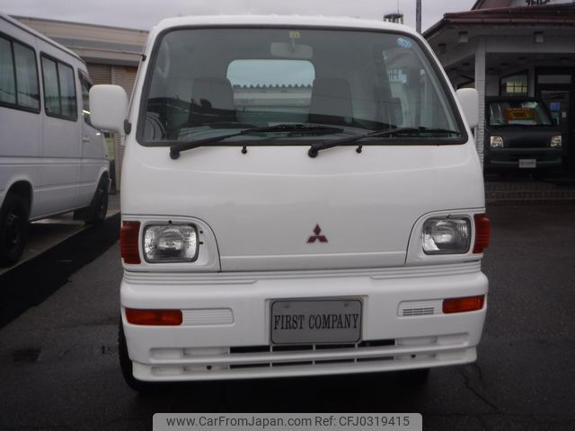 mitsubishi minicab-truck 1996 e1de42c85bf63c4f99a567bf2d6fd38a image 2