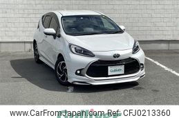 toyota aqua 2022 -TOYOTA--AQUA 6AA-MXPK11--MXPK11-2042133---TOYOTA--AQUA 6AA-MXPK11--MXPK11-2042133-