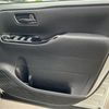 toyota voxy 2017 CARSENSOR_JP_AU6367975877 image 38