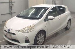 toyota aqua 2013 -TOYOTA--AQUA DAA-NHP10--NHP10-2279340---TOYOTA--AQUA DAA-NHP10--NHP10-2279340-