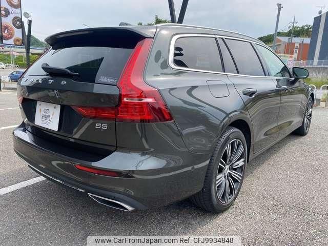 volvo v60 2021 quick_quick_5AA-ZB420TM_YV1ZWL1MDM2449908 image 2