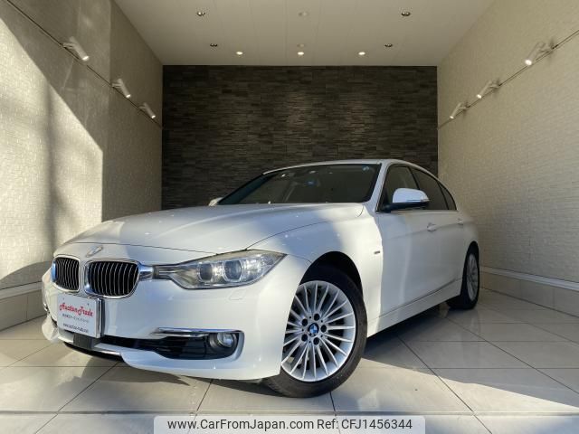 bmw 3-series 2014 quick_quick_3B20_WBA3B16070NS61355 image 1