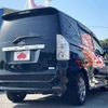 toyota voxy 2010 504928-930399 image 2