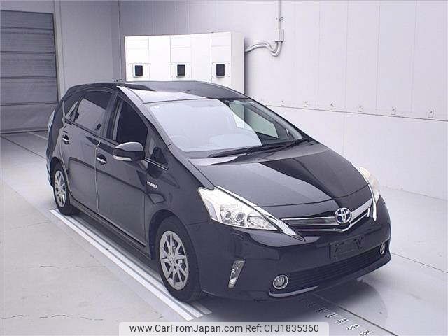 toyota prius-α 2013 CFJ1835360 image 1