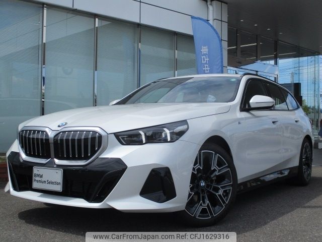 bmw 5-series 2024 CFJ1629316 image 1