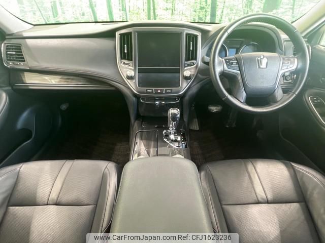 toyota crown-hybrid 2013 CFJ1623236 image 2