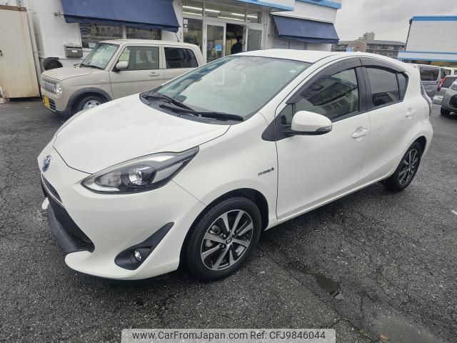 toyota aqua 2018 quick_quick_DAA-NHP10_6703284 image 1