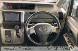 toyota voxy 2010 NIKYO_SF53911