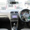 volkswagen polo 2011 Y2024110050F-21 image 8