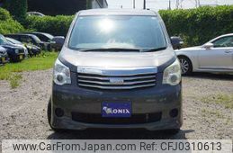 toyota noah 2012 TE3827