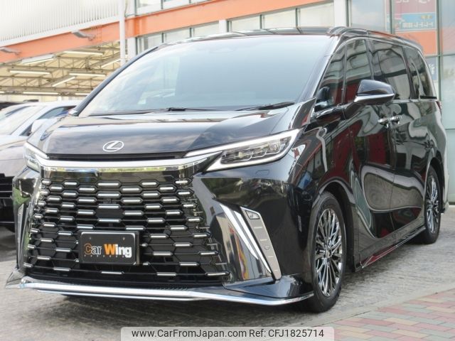 lexus lexus-lm 2024 CFJ1825714 image 1