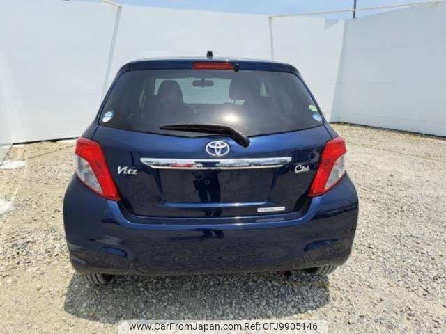 toyota vitz 2013 -TOYOTA--Vitz DBA-NSP130--NSP130-2119304---TOYOTA--Vitz DBA-NSP130--NSP130-2119304- image 2