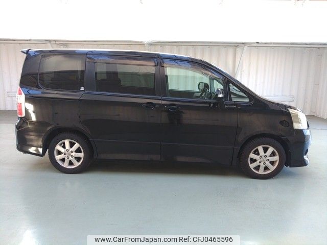 toyota noah 2010 ENHANCEAUTO_1_ea291103 image 2