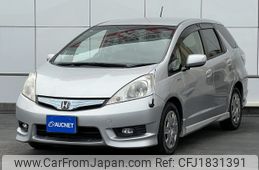honda fit-shuttle 2013 CFJ1831391