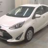 toyota aqua 2018 CFJ1688290 image 1