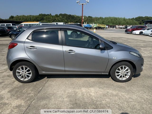 mazda demio 2013 CFJ1586974 image 1