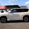 toyota land-cruiser-prado 2023 24120301 image 2