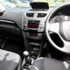 suzuki swift 2011 CFJ0315985 image 5