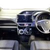 toyota noah 2018 504928-926985 image 1