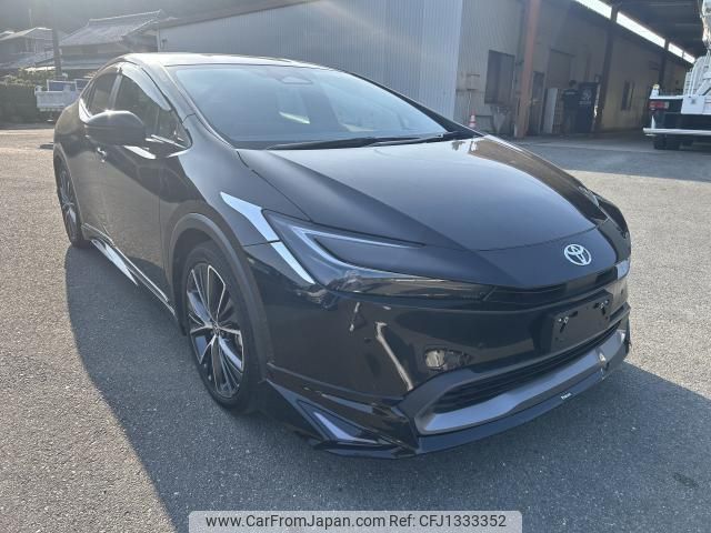 toyota prius 2024 quick_quick_6AA-MXWH60_4092836 image 1