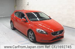 volvo v40 2014 CFJ1692745