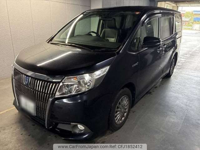 toyota esquire 2015 CFJ1852412 image 1