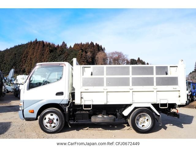 hino dutro 2015 GOO_NET_EXCHANGE_0403477A30250121W003 image 2