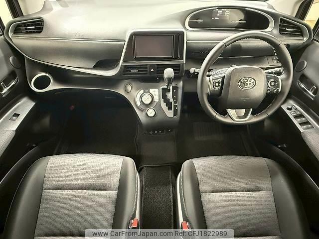toyota sienta 2021 CFJ1822989 image 2