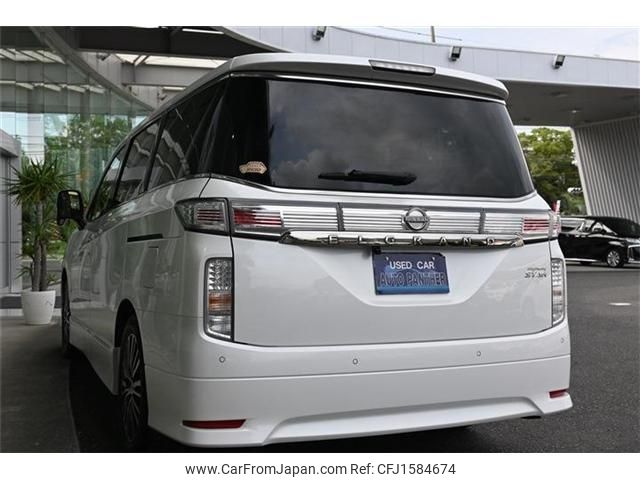 nissan elgrand 2023 CFJ1584674 image 2