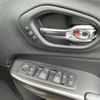 chrysler jeep-cherokee 2019 CFJ1017717 image 10
