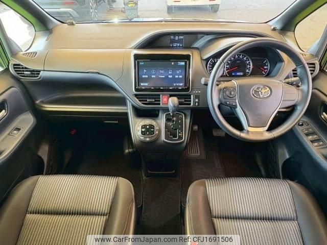 toyota noah 2017 CFJ1691506 image 2