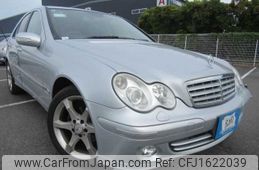 mercedes-benz c-class 2005 CFJ1622039