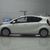 toyota aqua 2018 CFJ1568074 image 9