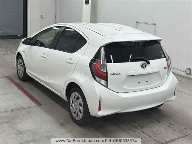 toyota aqua 2017 -TOYOTA--AQUA NHP10-6694646---TOYOTA--AQUA NHP10-6694646- image 2