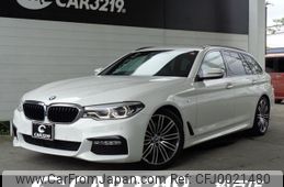 bmw 5-series 2017 -BMW--BMW 5 Series JL20--0G635317---BMW--BMW 5 Series JL20--0G635317-