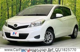 toyota vitz 2012 CFJ1825770