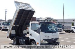 hino dutro 2012 CFJ1517592