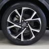 toyota c-hr 2018 GOO_JP_700130095430250511001 image 22