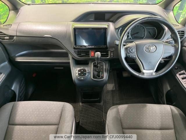 toyota voxy 2016 -TOYOTA--Voxy DBA-ZRR80G--ZRR80-0207430---TOYOTA--Voxy DBA-ZRR80G--ZRR80-0207430- image 2