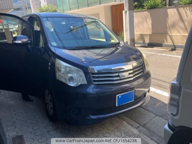 toyota noah 2012 CFJ1554238 image 1
