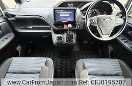 toyota voxy 2015 504928-924064