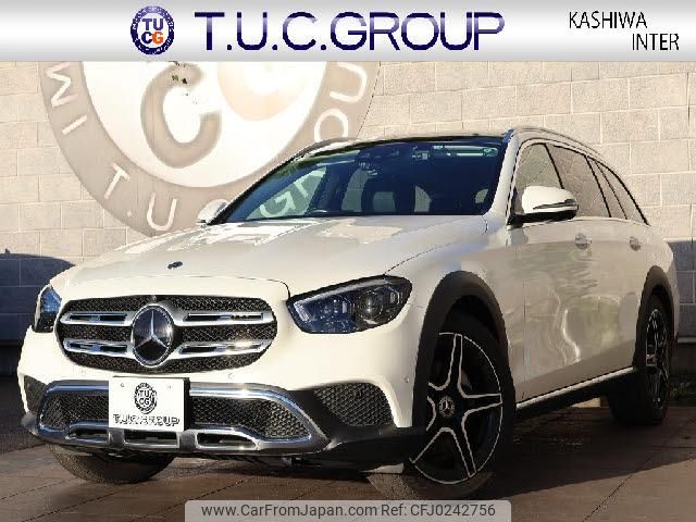 mercedes-benz e-class 2022 quick_quick_3DA-213217_W1K2132172B009032 image 1