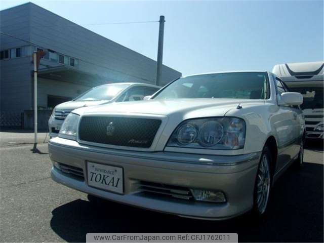 toyota crown 2003 CFJ1762011 image 1