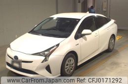 toyota prius 2018 -TOYOTA--Prius ZVW55-8061808---TOYOTA--Prius ZVW55-8061808-