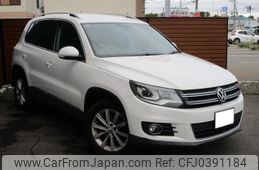 volkswagen tiguan 2013 -VOLKSWAGEN 【名変中 】--VW Tiguan 5NCCZ--DW023957---VOLKSWAGEN 【名変中 】--VW Tiguan 5NCCZ--DW023957-