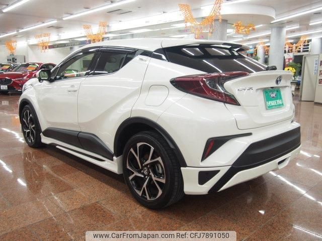 toyota c-hr 2019 quick_quick_DAA-ZYX10_ZYX10-2194313 image 2