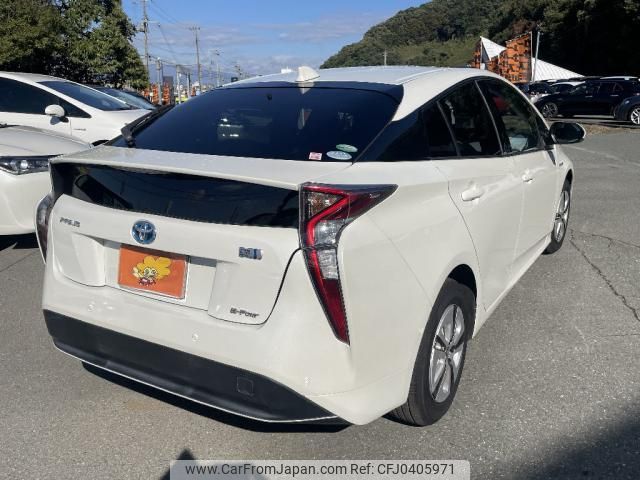 toyota prius 2016 quick_quick_DAA-ZVW55_ZVW55-8006450 image 2