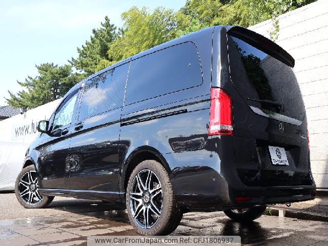 mercedes-benz v-class 2022 CFJ1806937 image 2